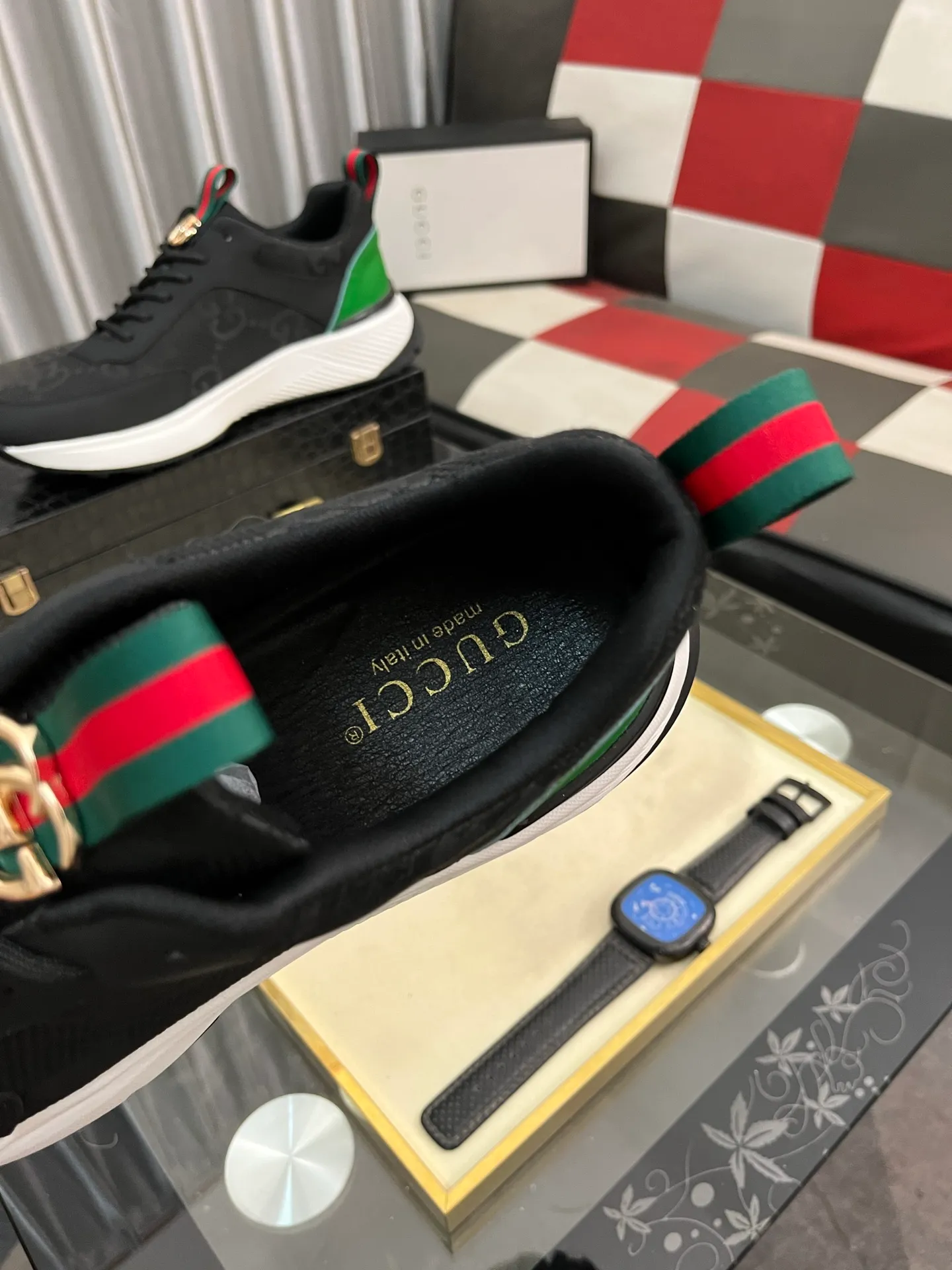 Men's Men's Shoes 💰458⌚️⌚️【GUCCI】Gucci men's latest white shoe series casual shoes! The official website is built 1:1. Upper: Made of imported cowhide, with electric embroidery ➕Inner lining: Made of high-quality first-layer pigskin, soft and comfortable. Picky material selection and exquisite workmanship give you the best enjoyment. Size: 38-443️⃣Colors available